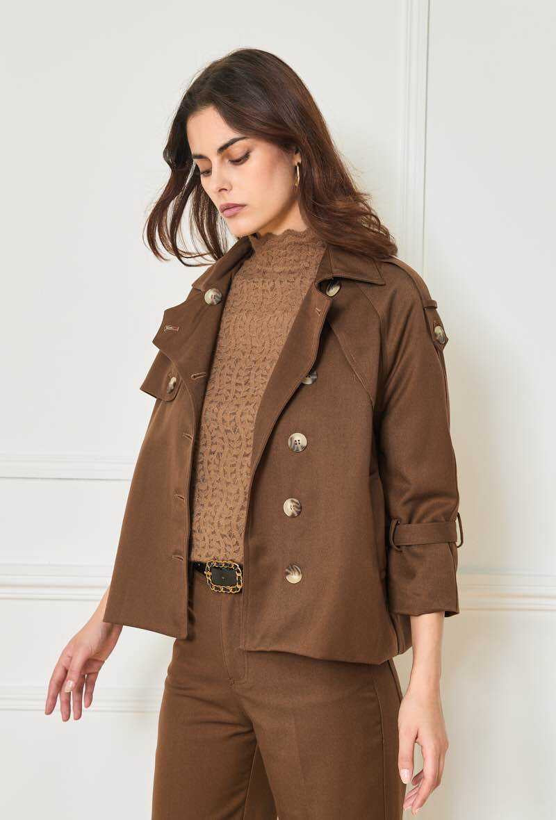 VESTE COURTE CHOCOLAT STYLE TRENCH