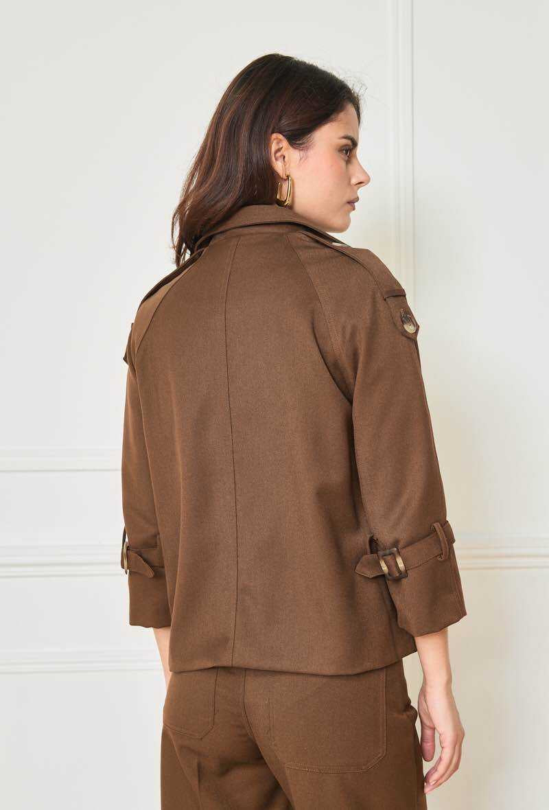 VESTE COURTE CHOCOLAT STYLE TRENCH