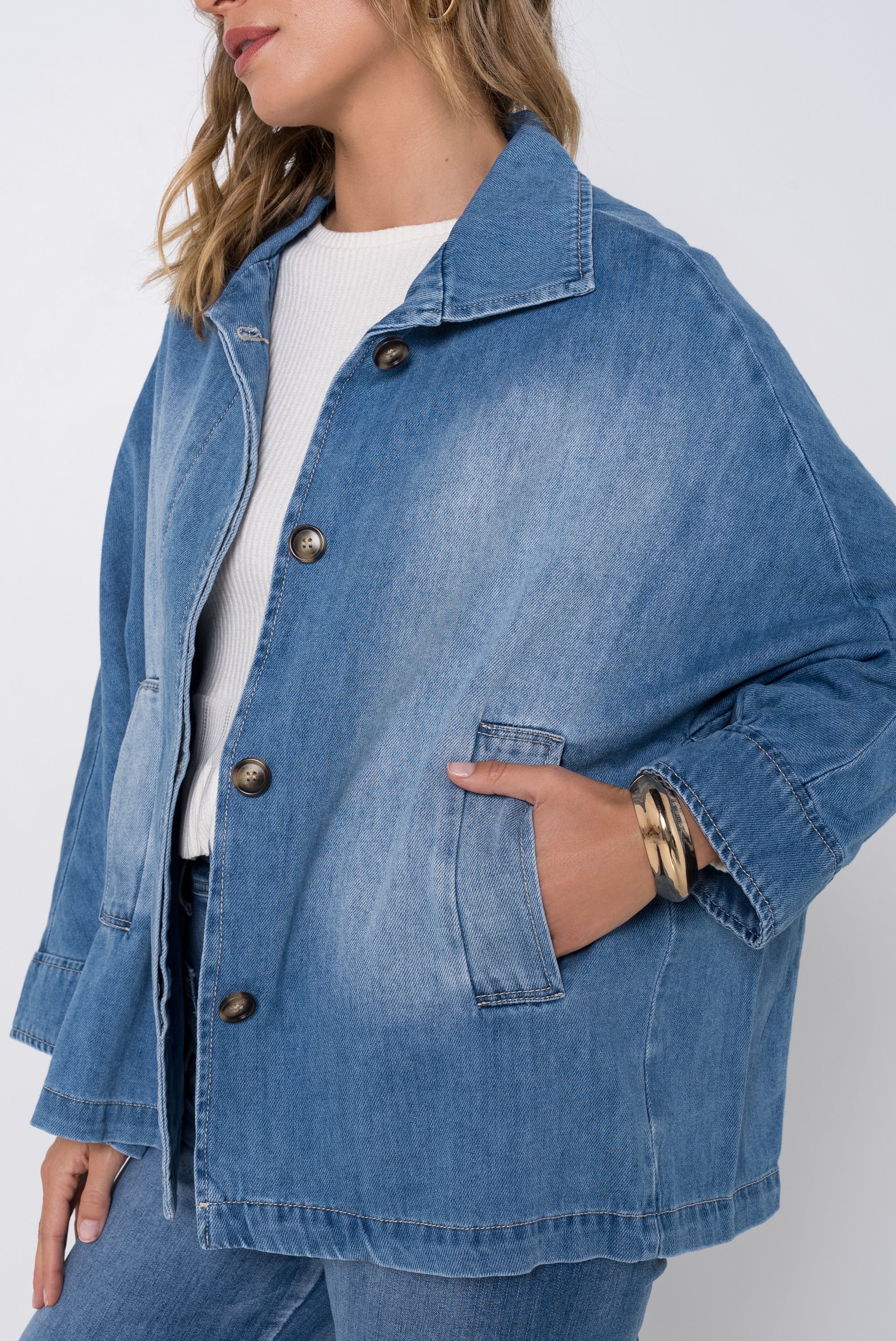 VESTE OVERSIZE EN DENIM