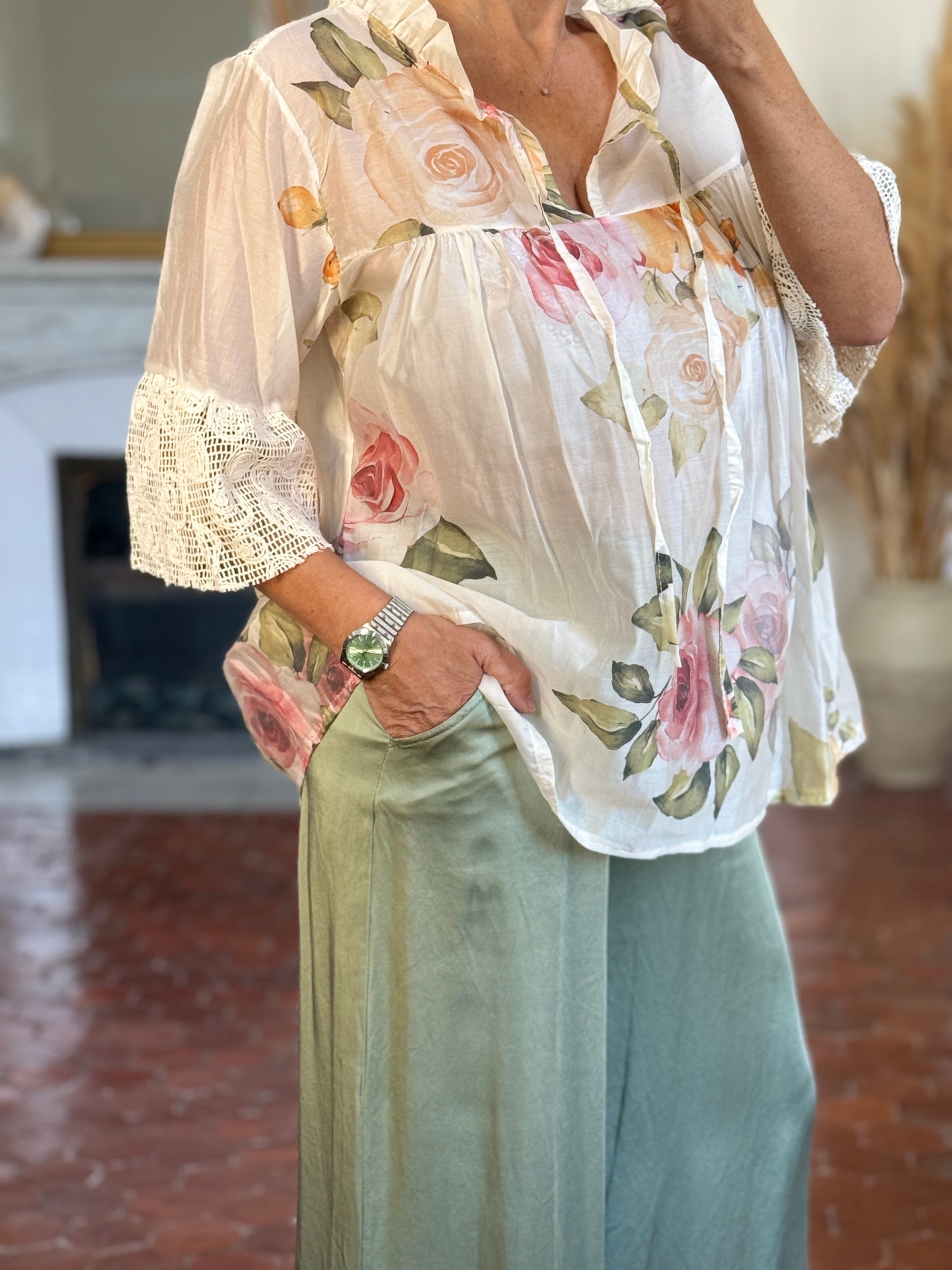BLOUSE FLEURIE MANCHES DENTELLE CROCHET