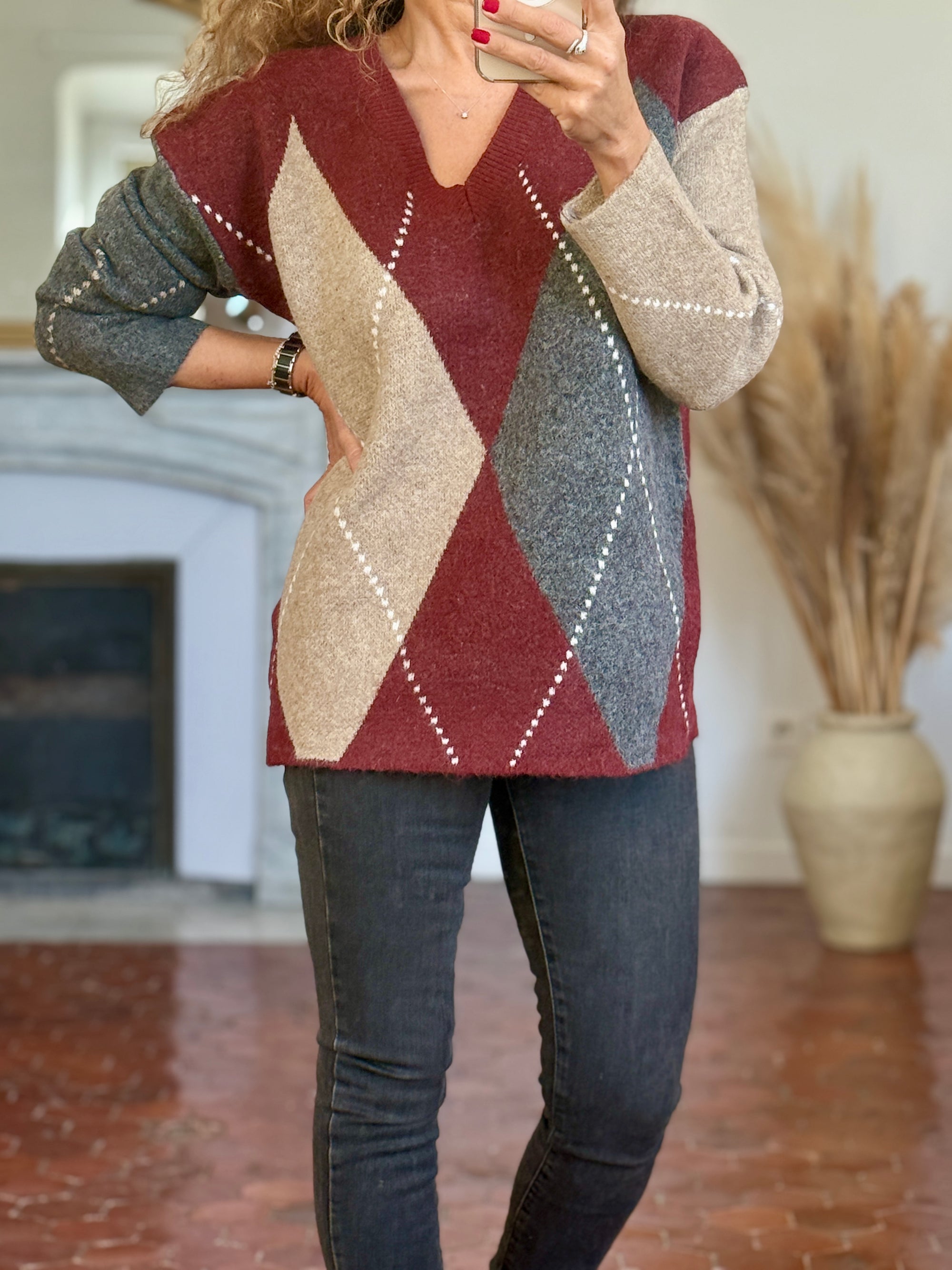 PULL OVERSIZE ARGYLE BORDEAU GRIS ET TAUPE