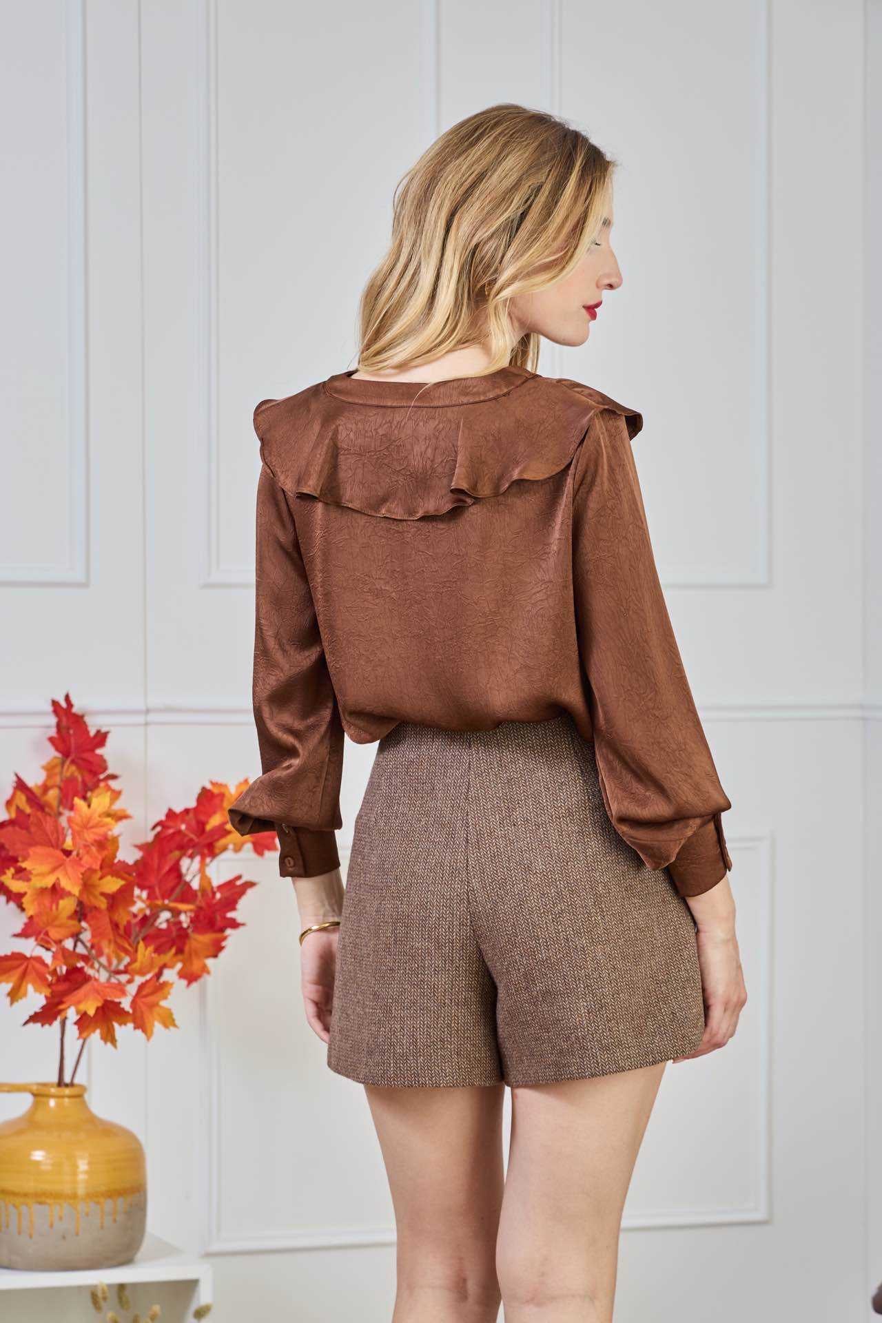 BLOUSE SATIN VOLANT CHOCO